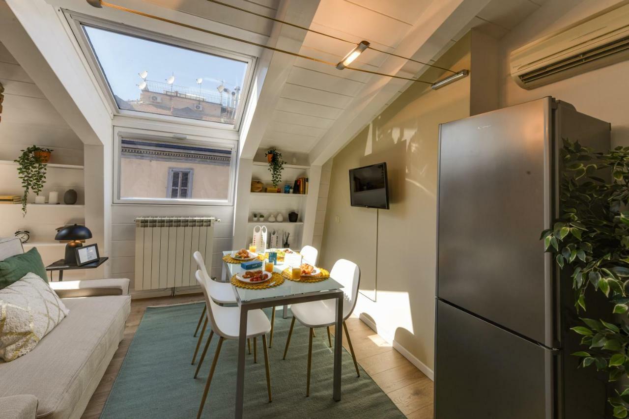 Sweett - Sempione Apartment Milan Bagian luar foto